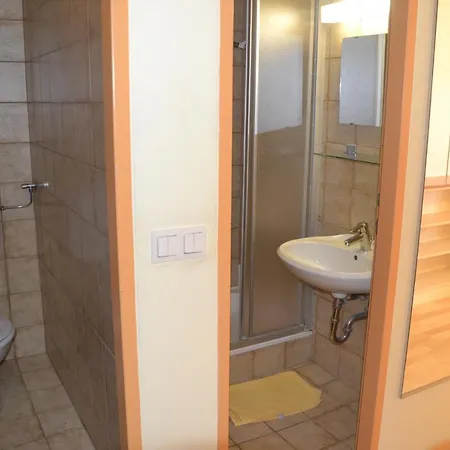 Mladinski Dom - * Klagenfurt am Woerthersee