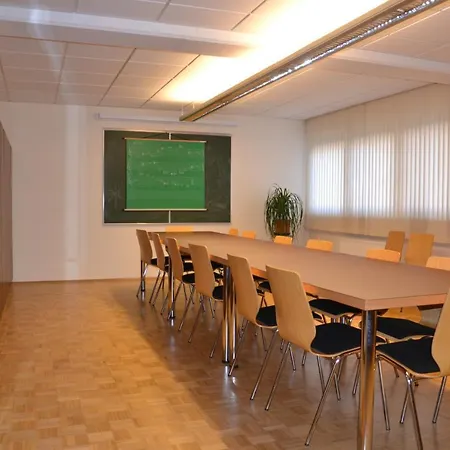 Hostel Mladinski Dom - *