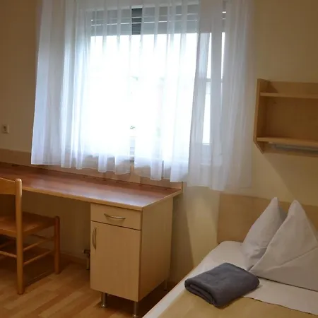 Mladinski Dom - Klagenfurt am Woerthersee